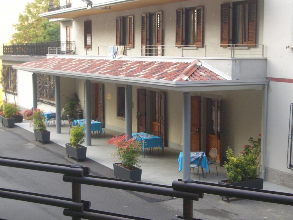 Albergo Il Castellino Boario Terme 外观 照片
