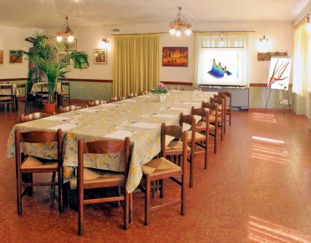 Albergo Il Castellino Boario Terme 外观 照片