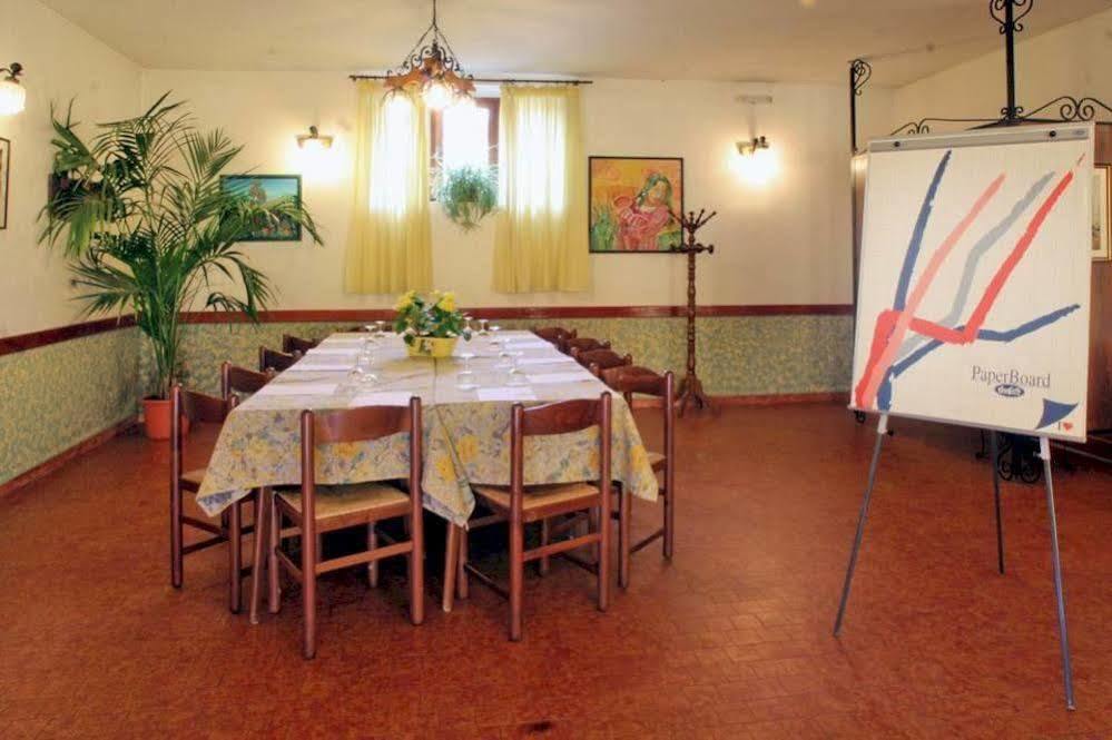 Albergo Il Castellino Boario Terme 外观 照片