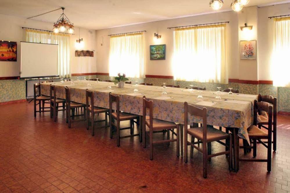 Albergo Il Castellino Boario Terme 外观 照片